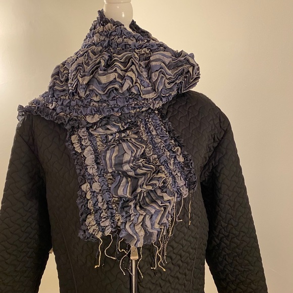 Blue Dressy Scarf w/ scrunching detail & fringe - Picture 10 of 10